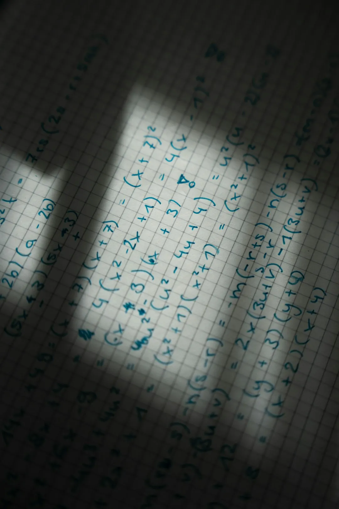 深圳移民服务选择指南：海外身份规划的核心考量与流程解析