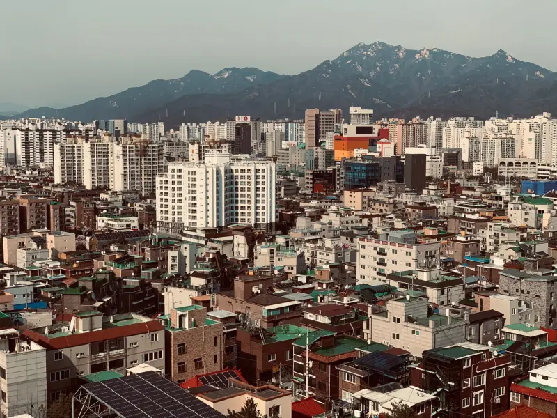 2025年加拿大移民政策调整对华南客户的影响分析