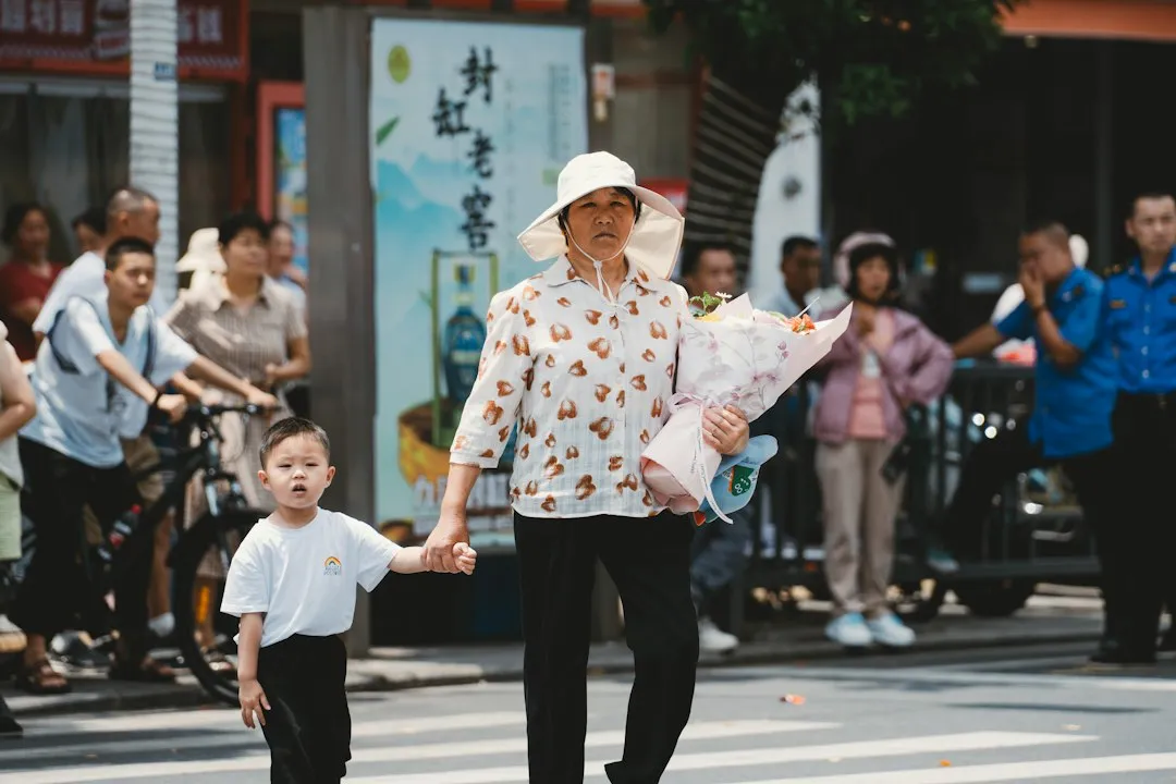 海外移民与留学咨询怎么选：深圳咨询机构的服务模式对比